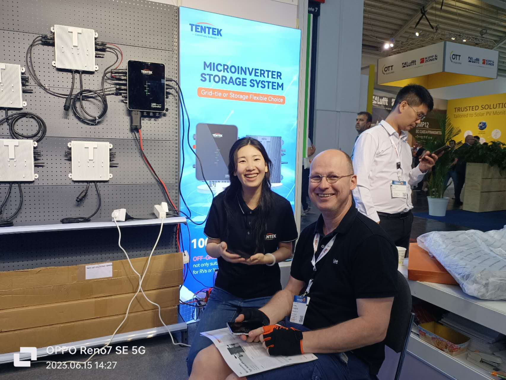First two days at InterSolar (图1) First two days at InterSolar (图1)